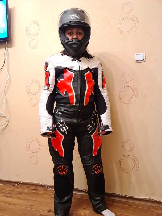 Дамски мото екип