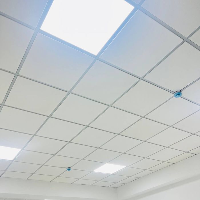 Армстронг Грильято реейчный Armstrong Grilyato Reeychniy potolok