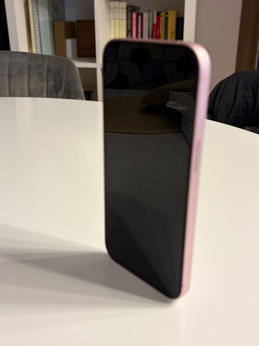 Iphone 15 roz in garantie 128GB