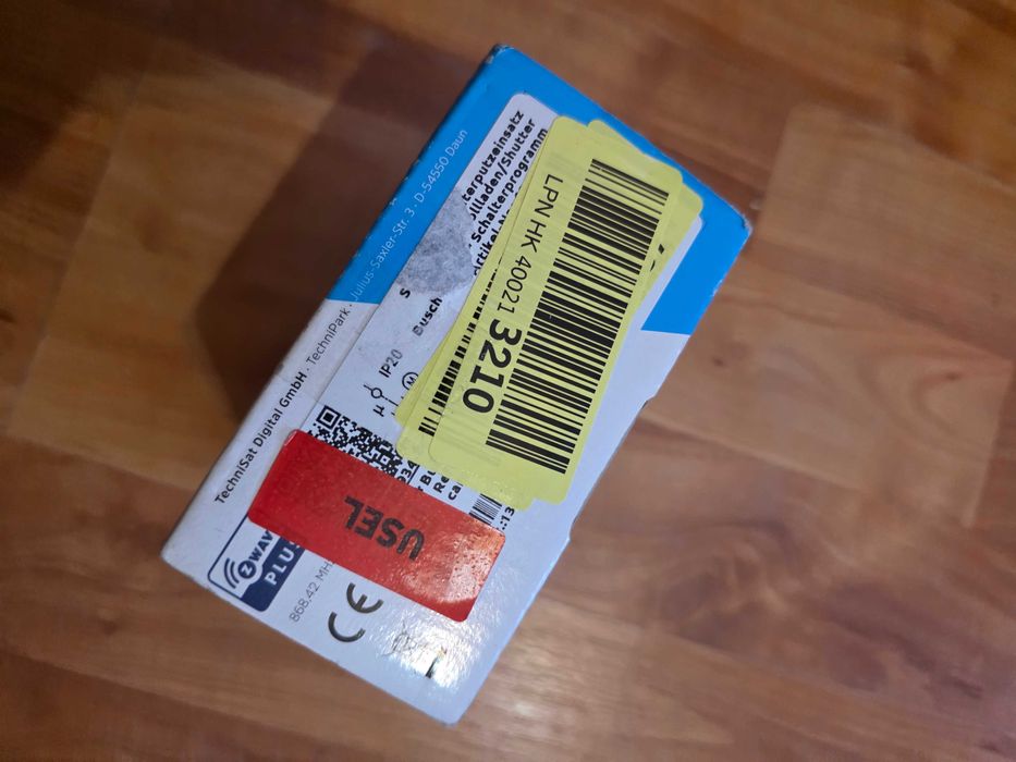 Comutator pentru rulou cu basculantă dublă