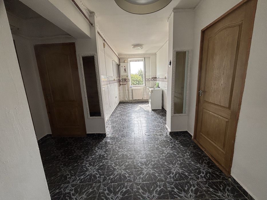 Apartament 2 camere pe  b-dul  Iuliu Maniu