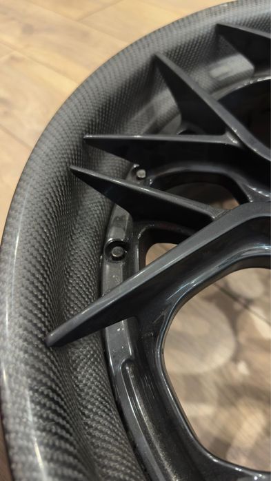 R 20 в комлекте  диски и резина