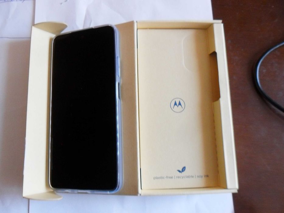 Motorola G35 5G Чисто НОВ