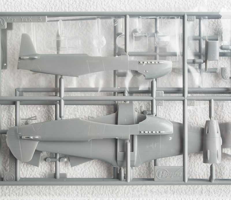 Сборная модель самолета Як-3 (Smer, 1/72)