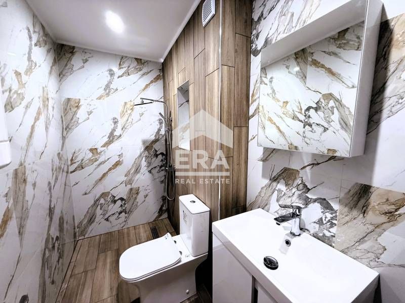 Продава се Тристаен апартамент в Благоевград, Широк център - 82 кв.м за 1011 €/кв.м - Снимка #6