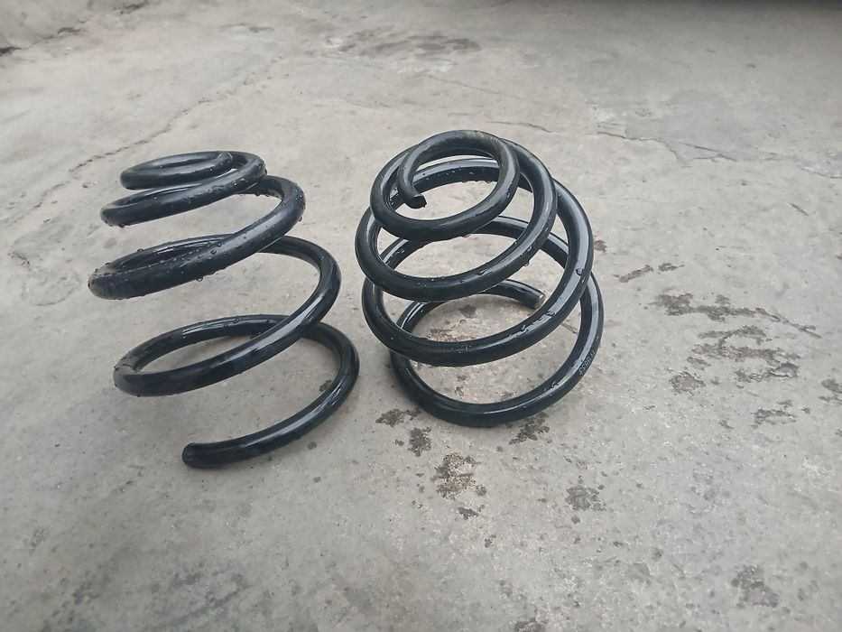 Продаётся пружины от Нексии 1/2 ' ПОСАДКА !!!