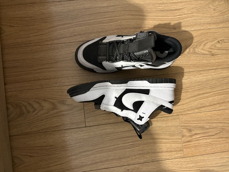 Продавам Nike dunk