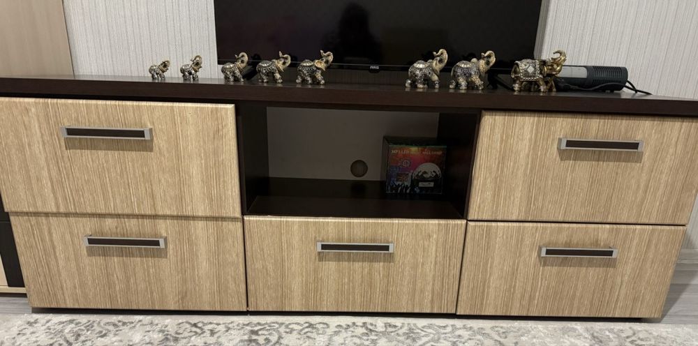 Тумба под телевизор