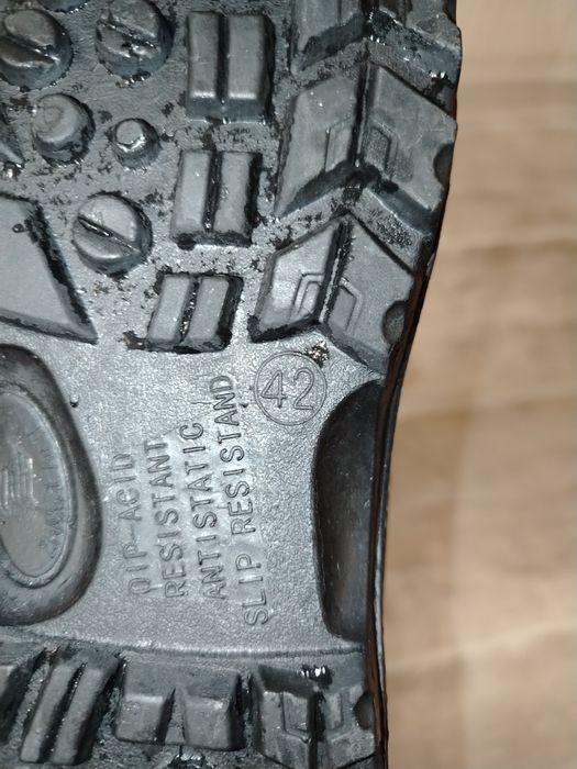 Спецобувь, ботинки кожаные.