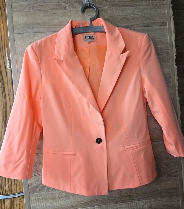 Женский пиджак. Жакет