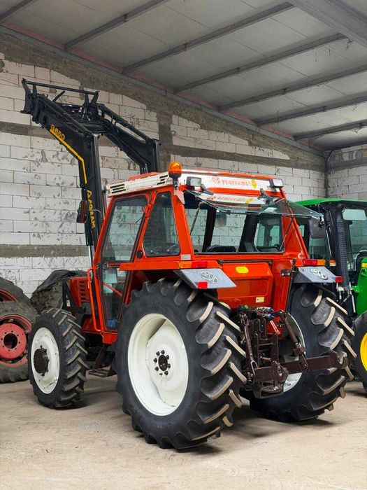 Tractor Fiat Agri 80 90 Incarcator Profesional AGRAM 3600 ore Fiat 70 90 Fiat 82 94 Fiat 88 94 New Holland Case John Claas