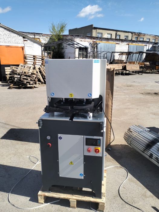 Сварочный станок для пайки ПВХ (пайка)