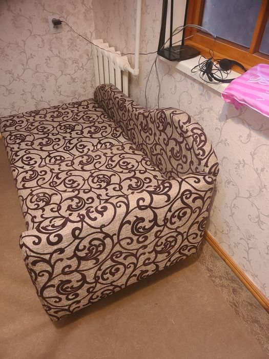 Диван-кровать с ящиком для белья