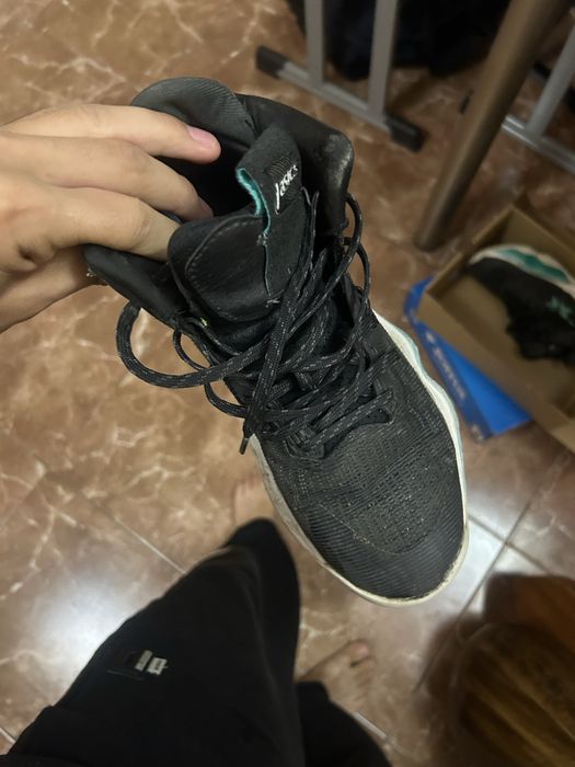 Asics Nova surge 2