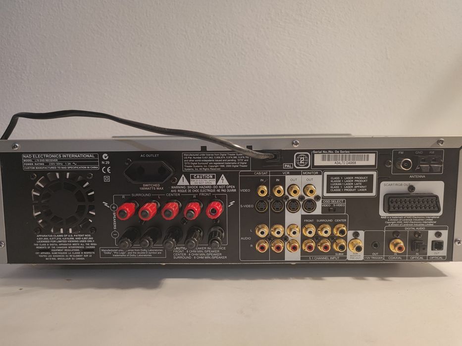 Amplificator Nad L75 DVD player cu amplificare