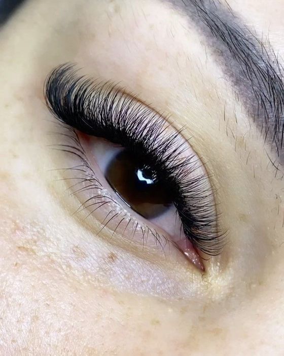 Обучение наращиванию ресниц