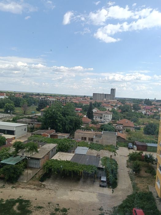 Тристаен апартамент