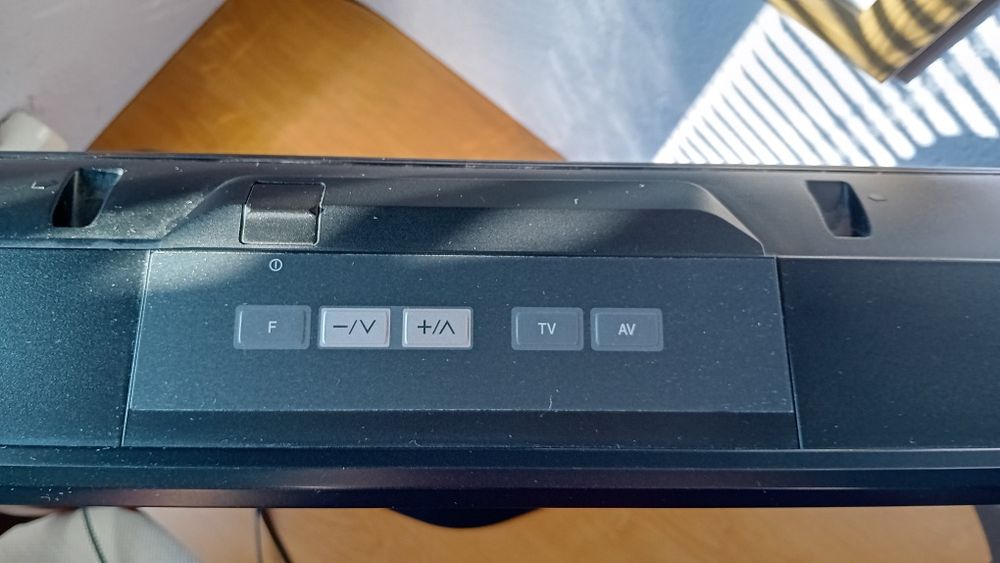 Продавам работещ телевизор