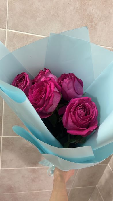 Цветы свежие розы