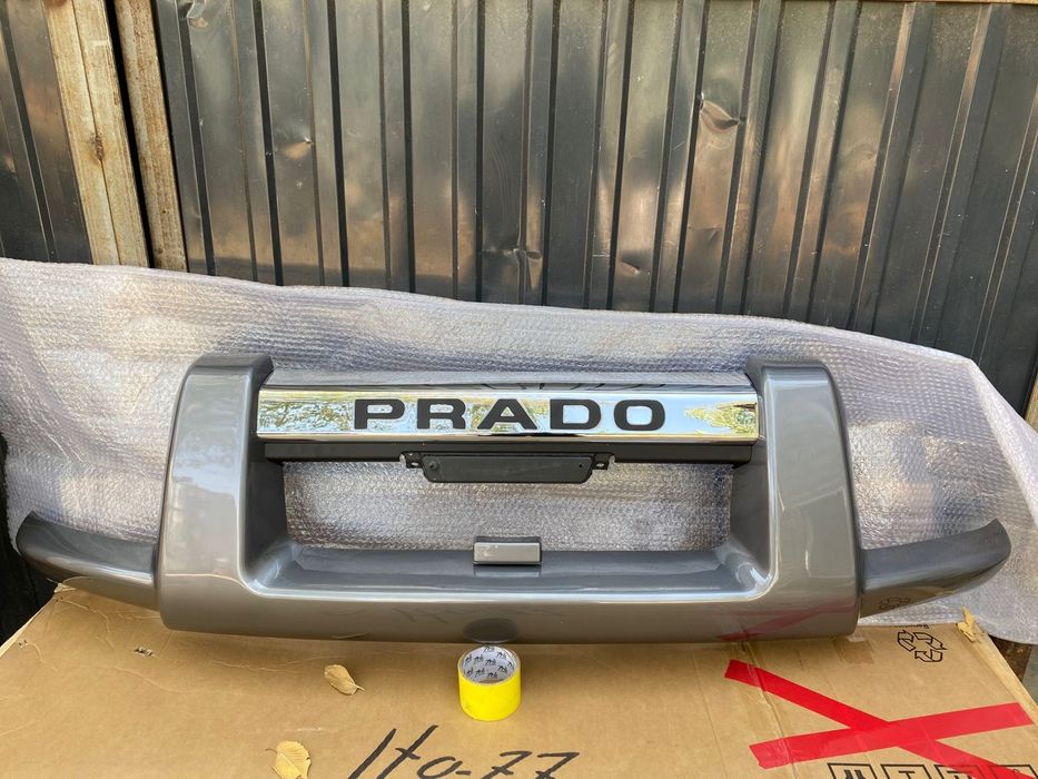 Губа переднего бампера Prado 120