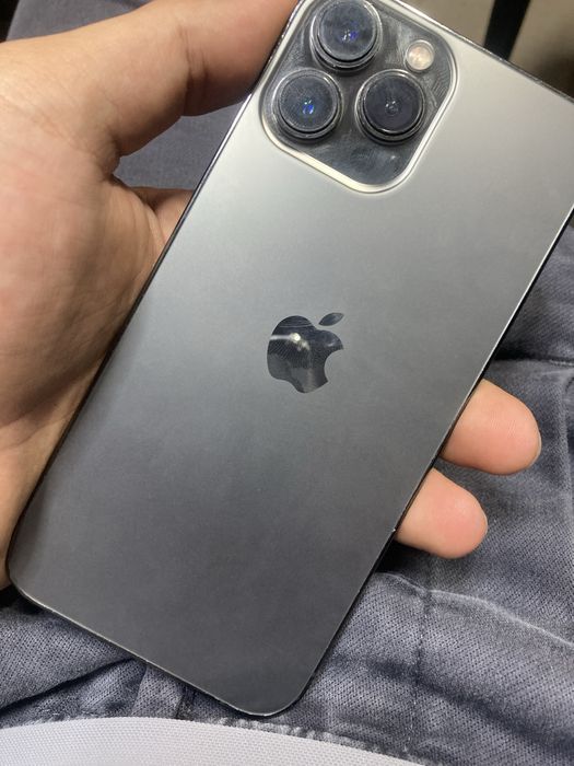 Продам 13 про макс 256гб