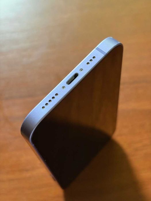 iPhone 12 фиолетовый