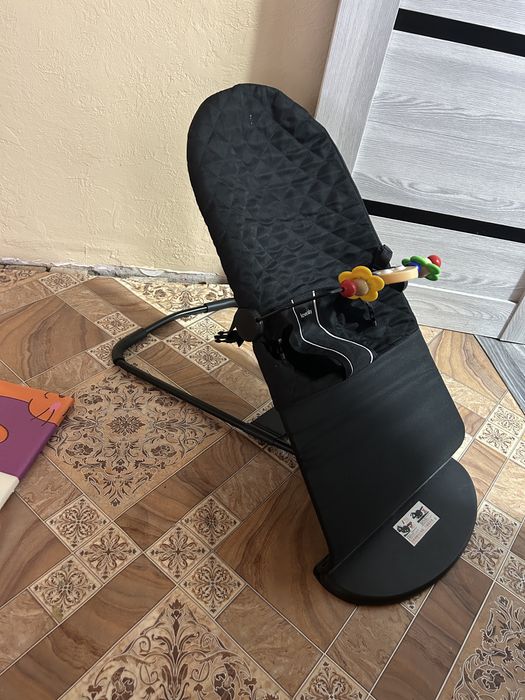 Шезлонг для новорожденных