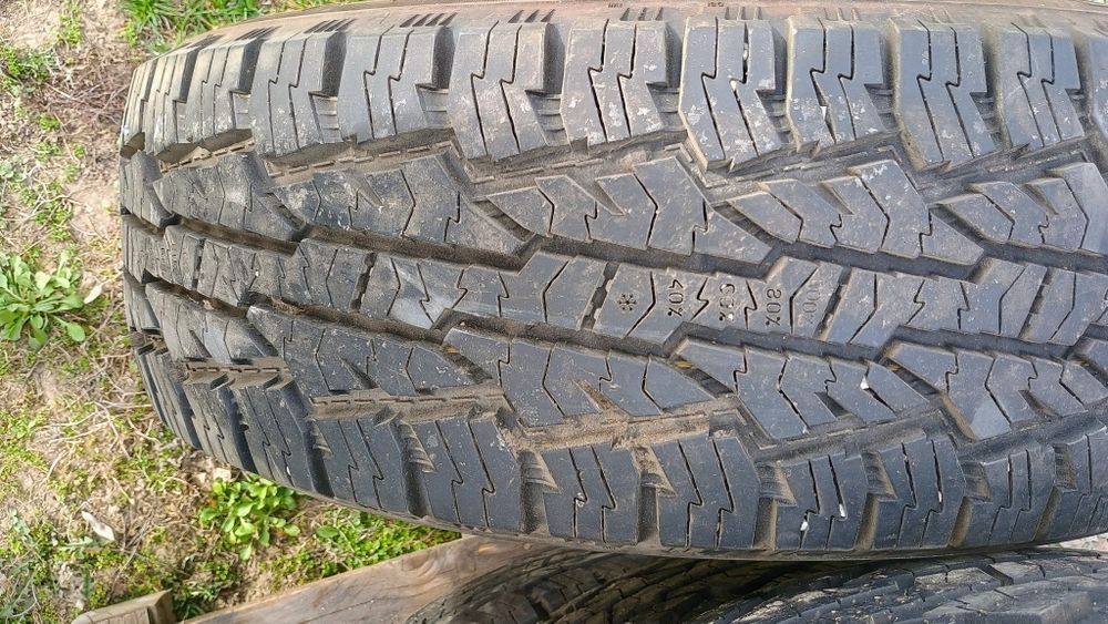 Nokian Rotiiva AT 245/70/16 IllTXL