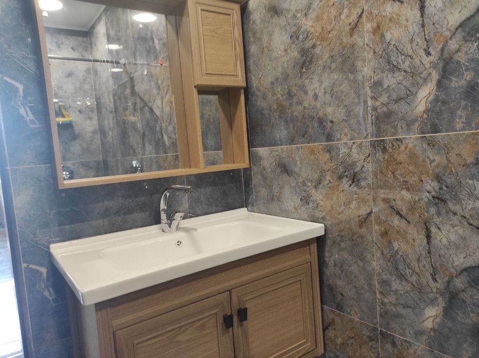 Тристаен, Център, лукс, гараж, климатици