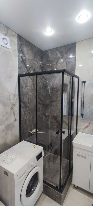 Сборка душевых кабин