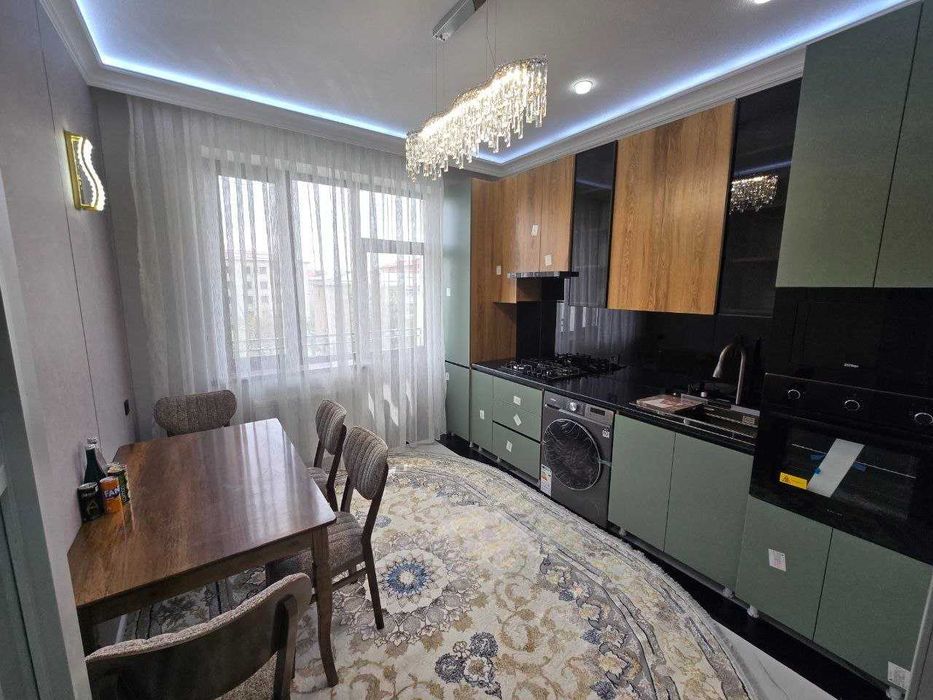 срочно 4х комнатная элитная квартира