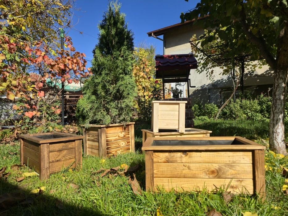 Дървени кашпи, декоративни саксии