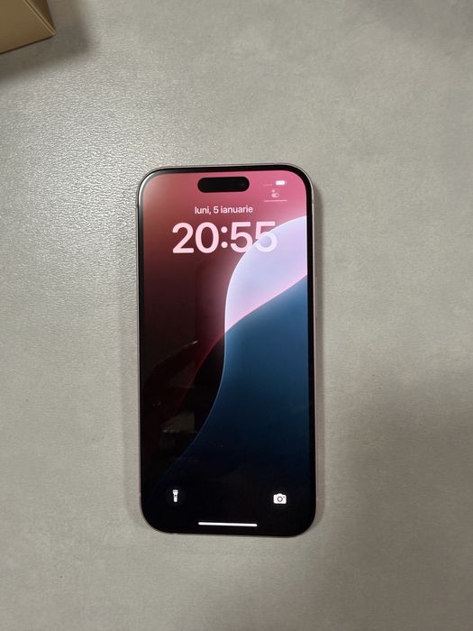 Iphone 15, 128GB roz, impecabil, fara urme de uzura HONOR NOU 400 lite