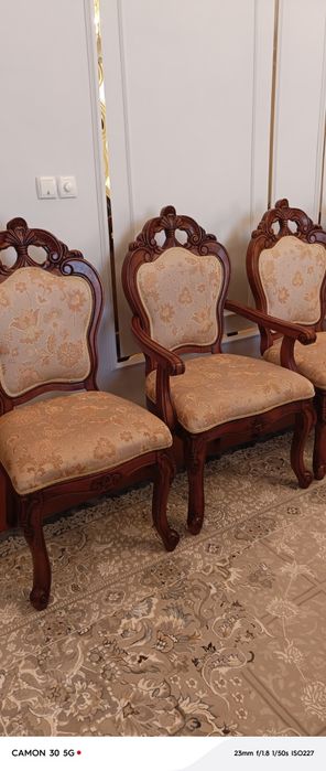 Стулья сатылады.