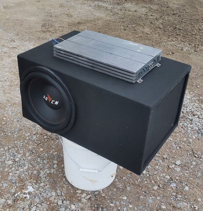 Сабвуфер с уселком мощный