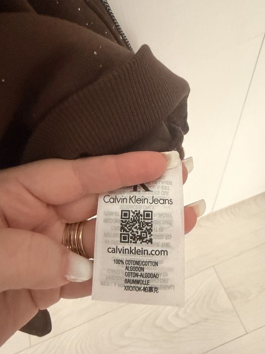 Vand compleu nou cu eticheta