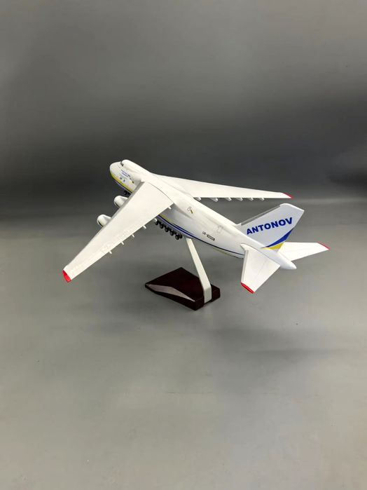Модель самолета АН-124, Руслан, 42 см