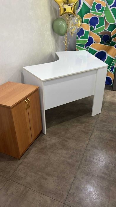 Продам офисную мебель