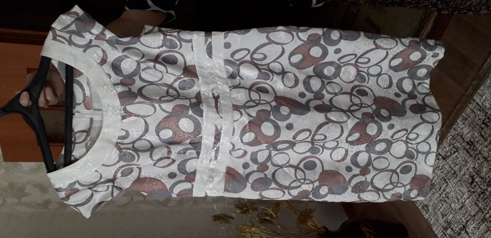 Продам женское  платье