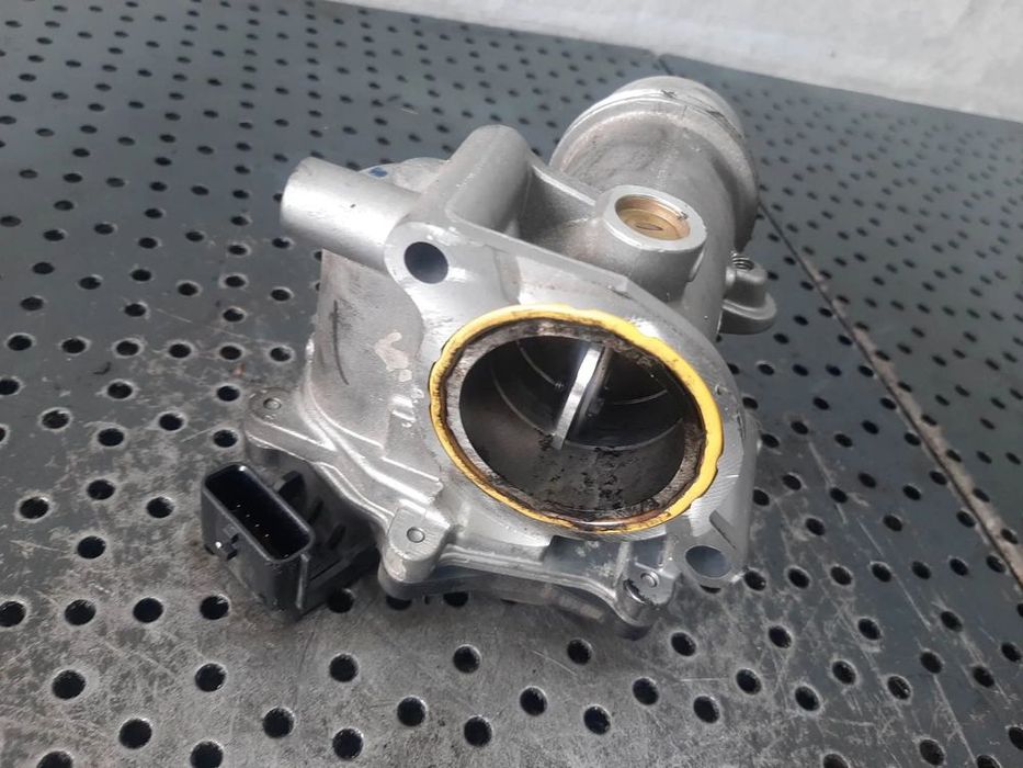 clapeta acceleratie 1.5 dci  nissan qashqai 2 suv j11  renault kadjar 161a03415r