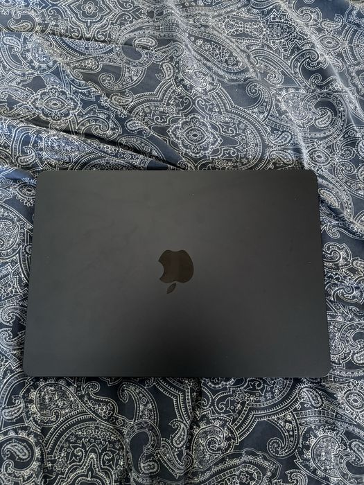 Macbook AIR M3 13 inch Midnight