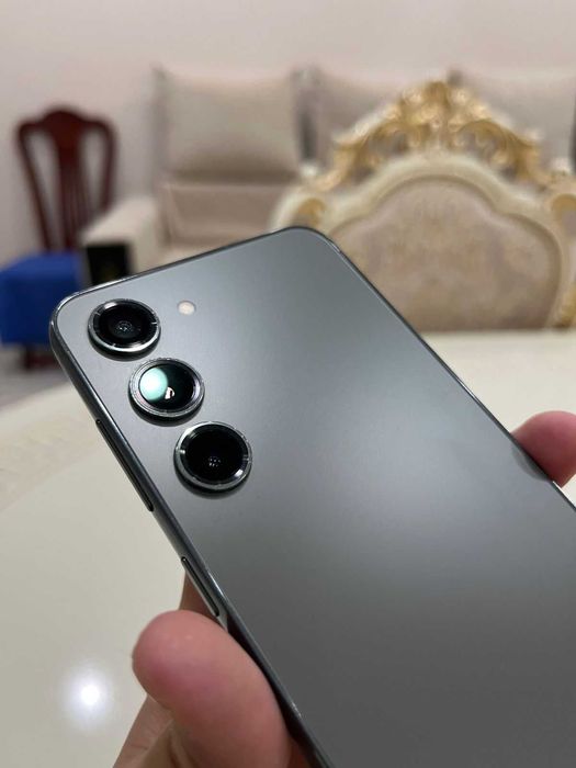 Самсунг с23 128/8