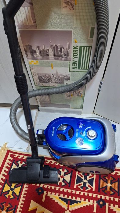 Пылесос Самсунг 2000w.