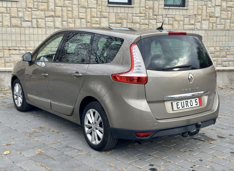 Renault Megane Scenic intial Paris full option 7 locuri