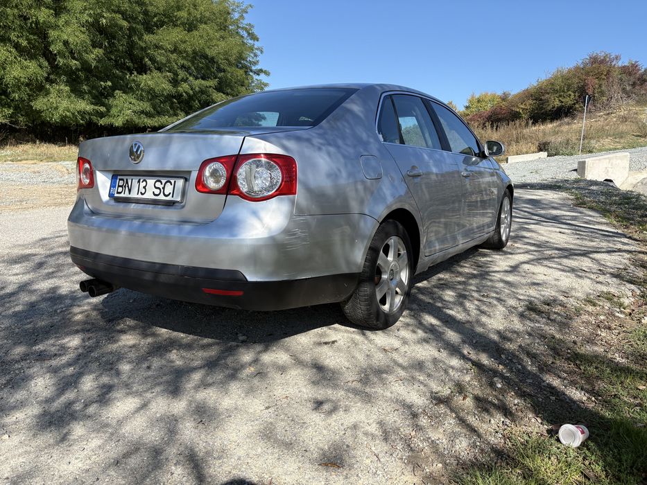 VOLKSWAGEN Jetta 2007 — imagine 3