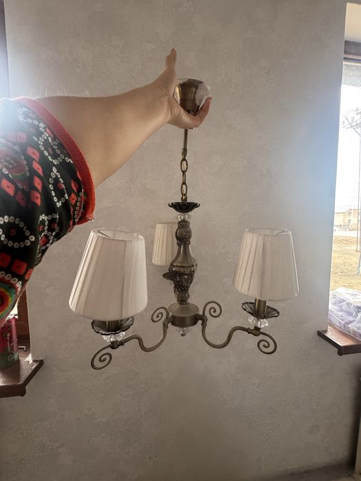 Спальный, кухонный, есик, люстралар