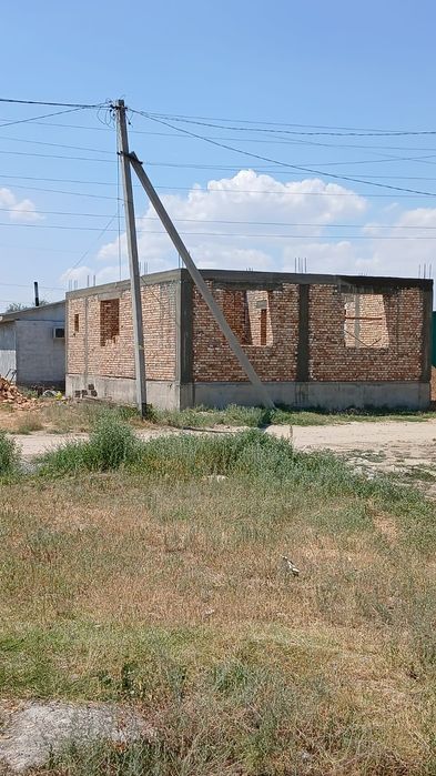 Строительство.  Бригада строителей из Узбекистан