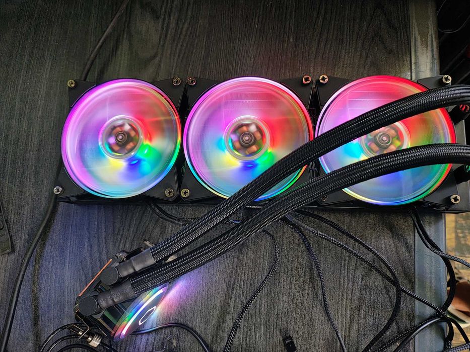 Cooler CPU Cooler Master MasterLiquid ML360R RGB.