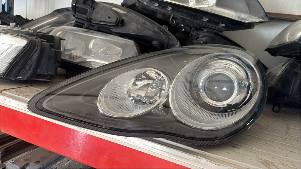 Far stanga dreapta porsche panamera 970