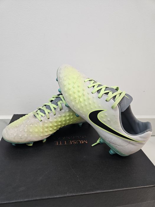 Ghete fotbal profi Nike sintetic iarbă